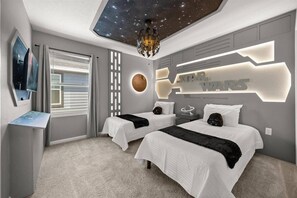 6 bedrooms, iron/ironing board, WiFi, bed sheets - 6 BD/ 4.5 BA/ Solara Resort (2343 CS) (Kissimmee)