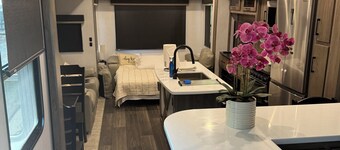 Charming RV with AC in Columbus for a cozy getaway
