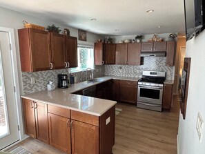 Microwave, oven, stovetop, dishwasher