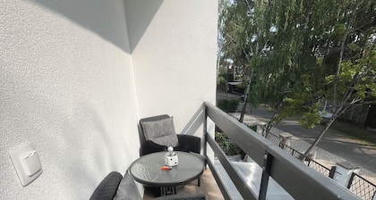 200 meters to Lake Balaton up to 7 persons, Falkenstein Villa, quiet location, Siofok