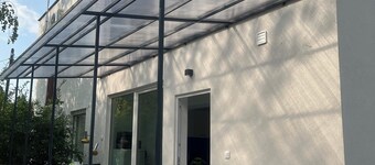 200 meters from Lake Balaton, sleeps up to 8, Falkenstein Villa, vacation home, Siófok