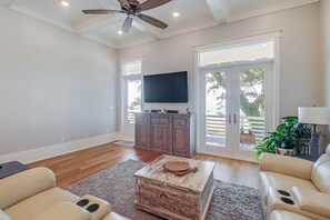 TV connectée, cheminée