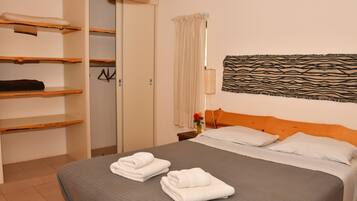 Standard Apartment | Free WiFi