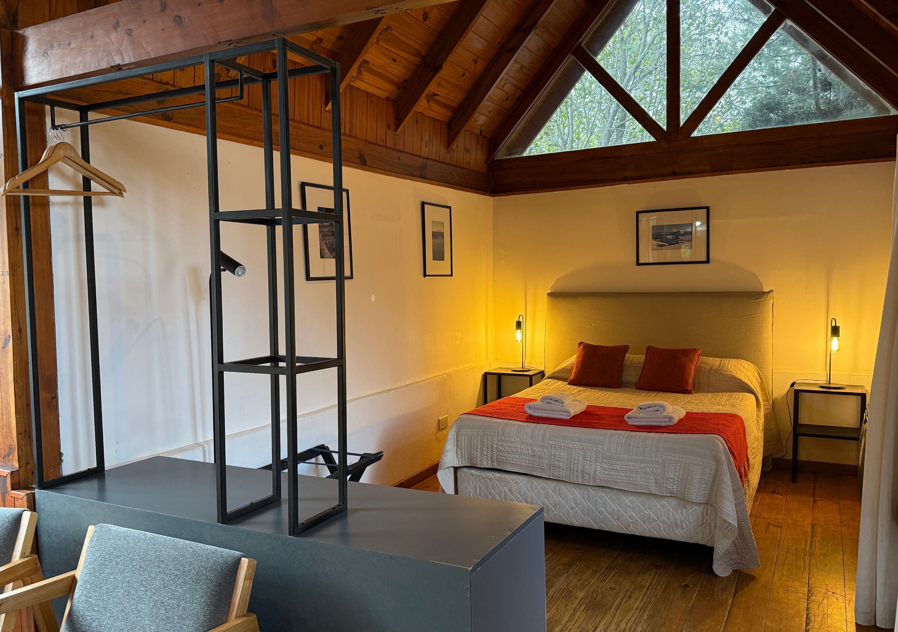 Standard Cabin | Free WiFi, bed sheets