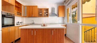 Casa Vencejo, spacious house ideal for families or friends with 5min shopping center