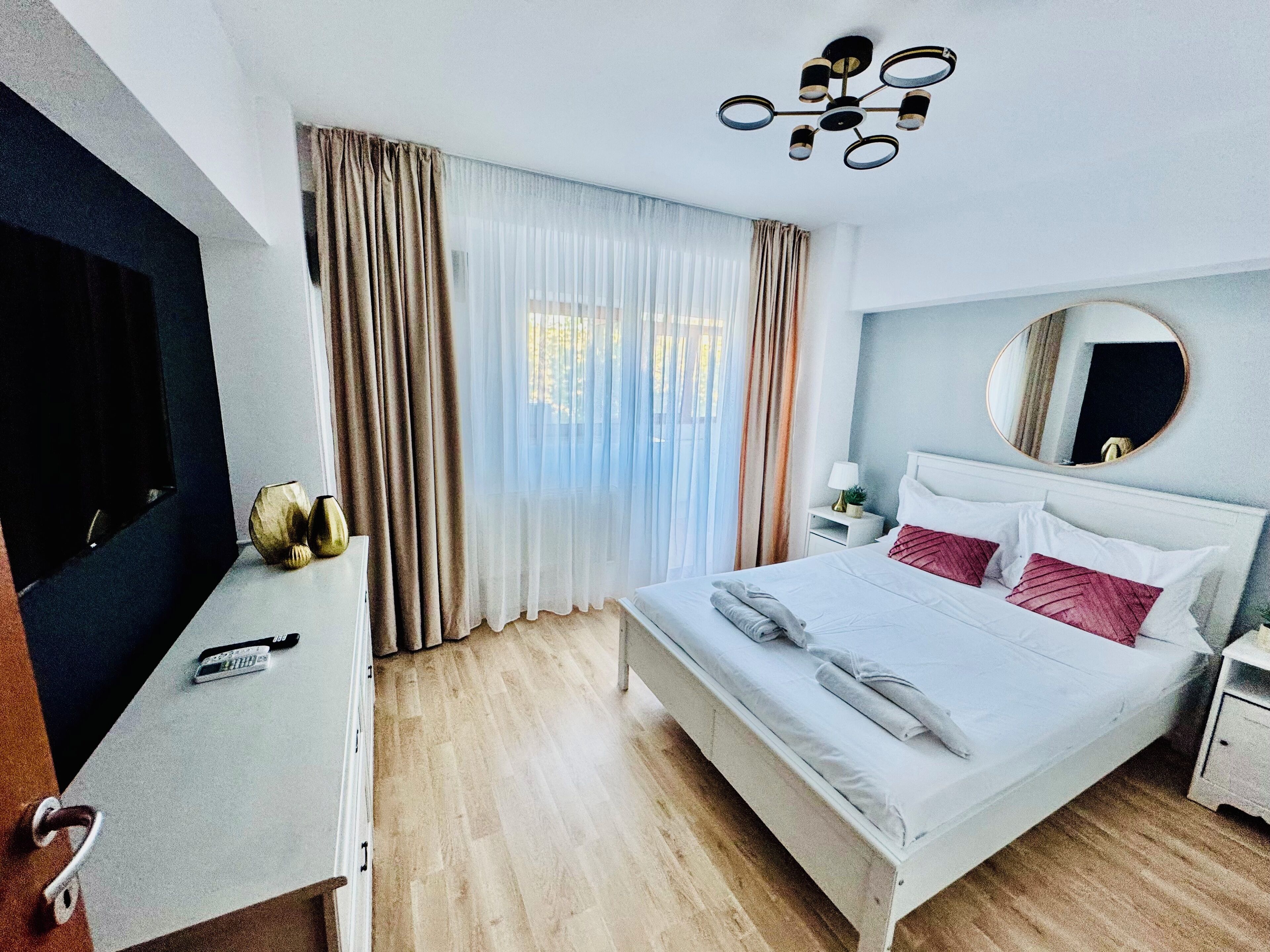 尊贵公寓 | 办公桌、笔记本电脑工作区、熨斗/熨衣板、免费 WiFi