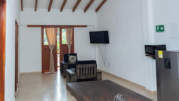 Family Apartment | Dining