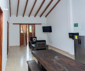 Family Apartment | Dining