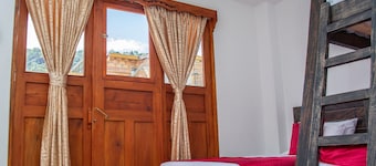 Hotel Madre Laura
