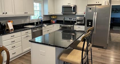 Terrific 2-bedroom 2 bath home, country setting, convenient to highways, 1 acre