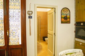 Hair dryer, towels - Agata 1913 - Galatina (Galatina)