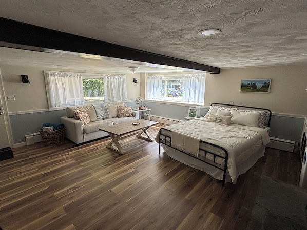 1 bedroom, iron/ironing board, travel crib, free WiFi