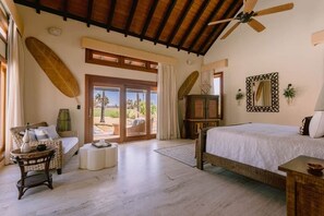 5 Schlafzimmer, Zimmersafe, Bügeleisen/Bügelbrett, Reisekinderbett