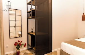 Superior Room, 1 King Bed, Balcony, City View