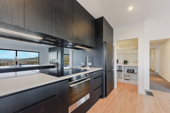 Fridge, microwave, dishwasher, toaster