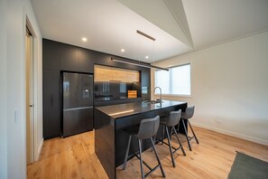 Fridge, microwave, dishwasher, coffee/tea maker