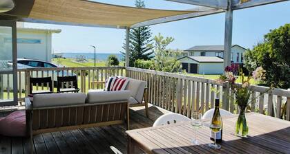 Coastal Retreat - Whiritoa Holiday House