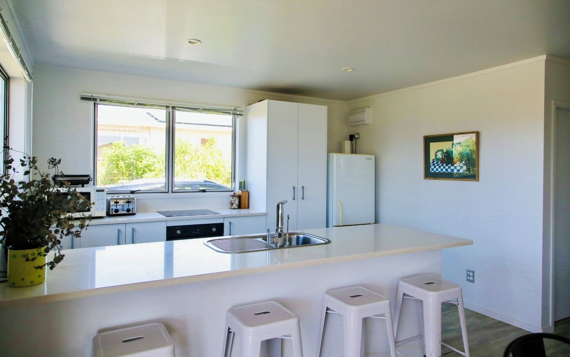Fridge, microwave, dishwasher, toaster