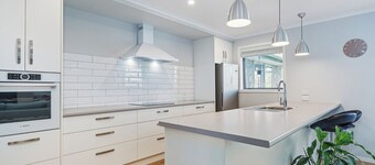 Golden Vista - Coromandel Holiday Home