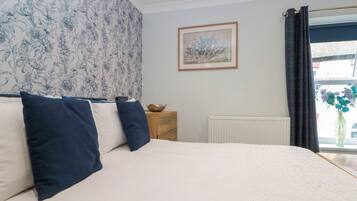 2 bedrooms, individually decorated, individually furnished, free WiFi