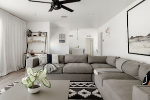 Smart TV - Chic Scottsdale Stay | Pool, Hot Tub! (Scottsdale)
