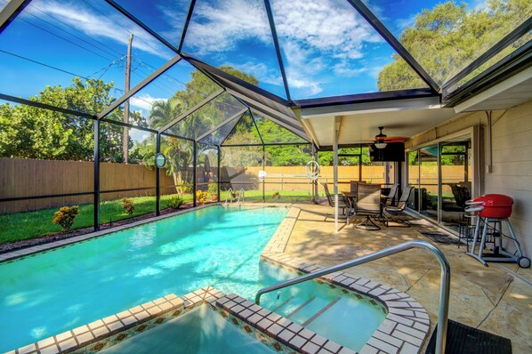 Outdoor pool, a heated pool