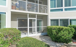 Exterior detail - Kingston Arms 19A - Lido Beach! (Sarasota)