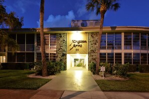 Exterior - Kingston Arms 19A - Lido Beach! (Sarasota)