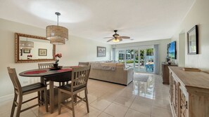 Dining - Kingston Arms 19A - Lido Beach! (Sarasota)
