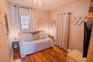 3 Schlafzimmer, Bügeleisen/Bügelbrett, Reisekinderbett, kostenloses WLAN