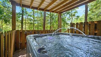 Bathtub spa outdoor