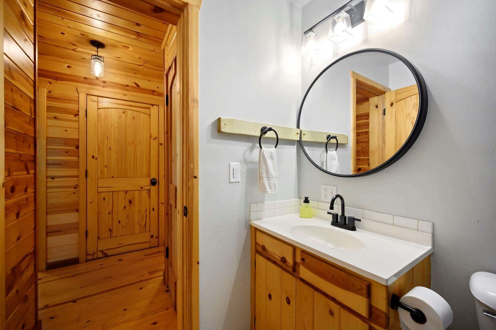 Cabaña, varias camas, hidromasaje, vista a la montaña (Kalo Cabin) | Baño | Toallas 