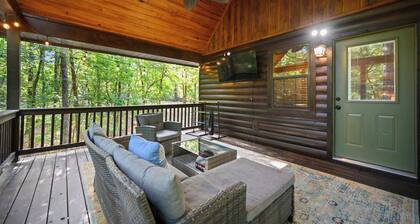 Sunset Ridge Cozy Cabin for 6