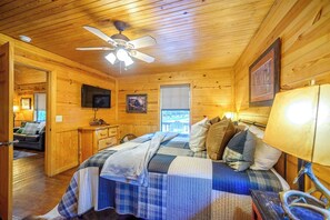 Cabin, Multiple Beds, Hot Tub (Sunset Ridge) | 1 bedroom, individually decorated, individually furnished, bed sheets