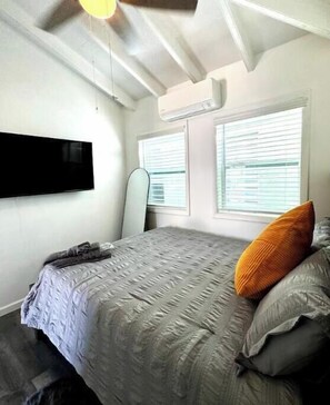 2 slaapkamers, een strijkplank/strijkijzer, wifi