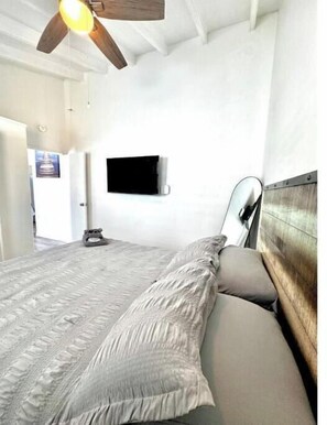 6 dormitorios, tabla de planchar con plancha, wifi y ropa de cama