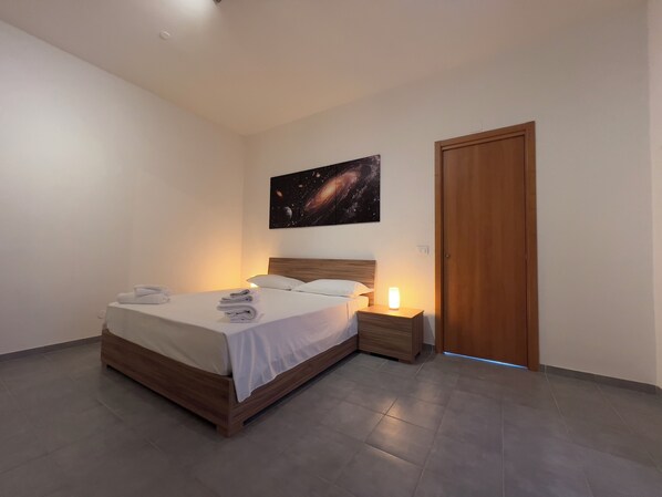 1 bedroom, iron/ironing board, WiFi, bed sheets - The House of Falling Stars (Lazio)