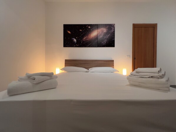 Ferro/asse da stiro, Wi-Fi, lenzuola