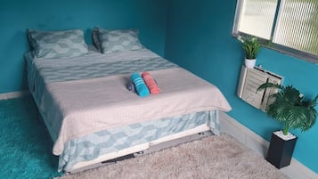 3 bedrooms, iron/ironing board, free WiFi, bed sheets