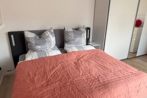 1 Schlafzimmer, Bügeleisen/Bügelbrett, kostenloses WLAN, Bettwäsche