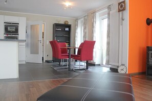 Dining - FW Elia in Eldingen - at the southern gate of the Lüneburg Heath, dogs travel free of charge (Eldingen)