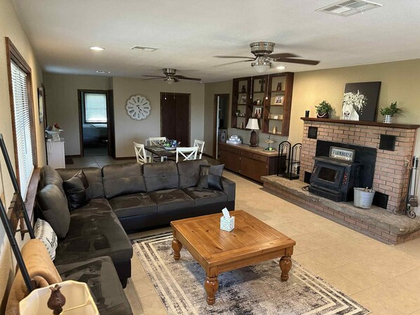 Smart TV, fireplace, video games, books