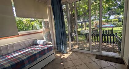Podere Isabella - Oak Apartment with fenced garden and barbecue