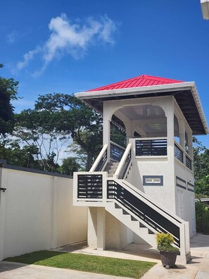 Rooftop terrace - Ideal Executive Suites (Georgetown)