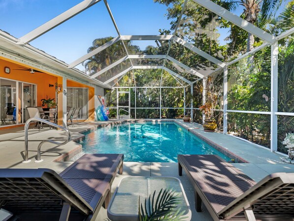 Piscine extérieure, piscine chauffée