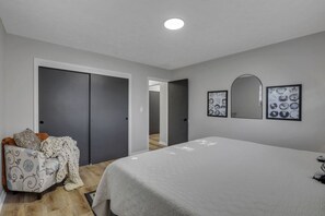 4 camere, ferro/asse da stiro, Wi-Fi