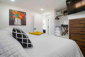 5 bedrooms, iron/ironing board, travel cot, WiFi