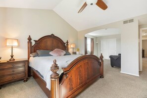 4 bedrooms, desk, iron/ironing board, travel cot