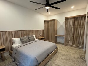 2 habitaciones, caja de seguridad en la habitación y cuna de viaje
