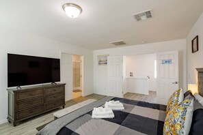 5 bedrooms, WiFi, bed sheets